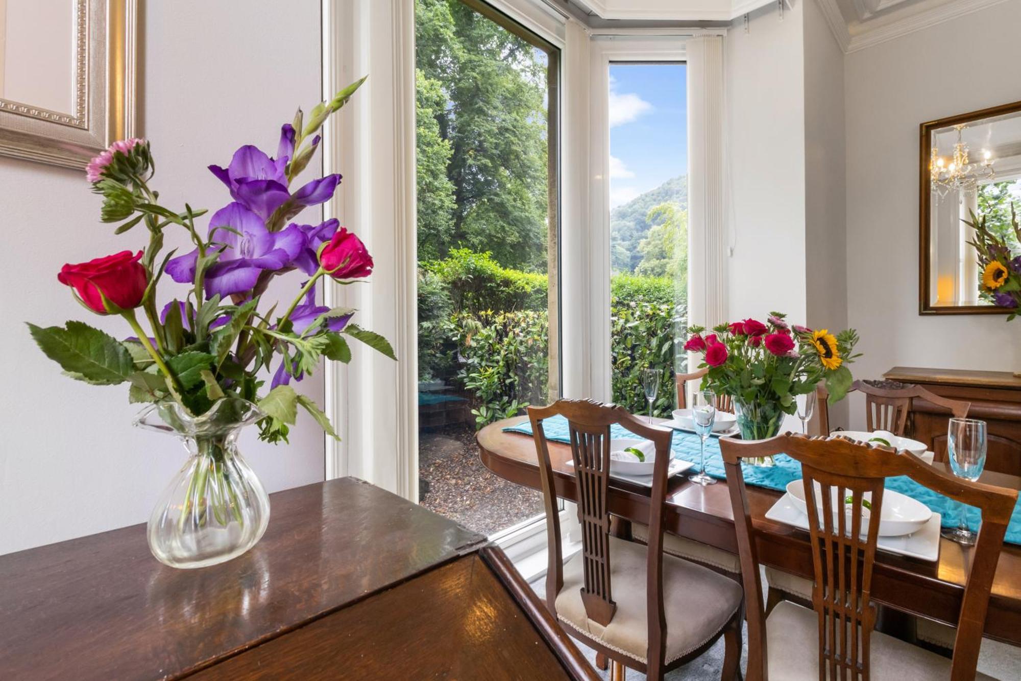 Elegant Malvhina Retreat On The Malvern Hills Great Malvern Exterior photo